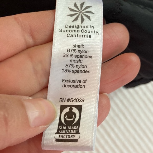 Athleta Black Gigi mesh sports bra - Picture 8 of 9